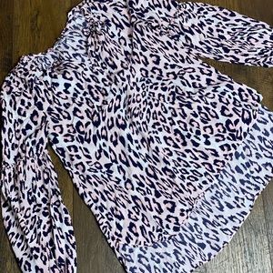 Size Small Crown and Ivy Blouse